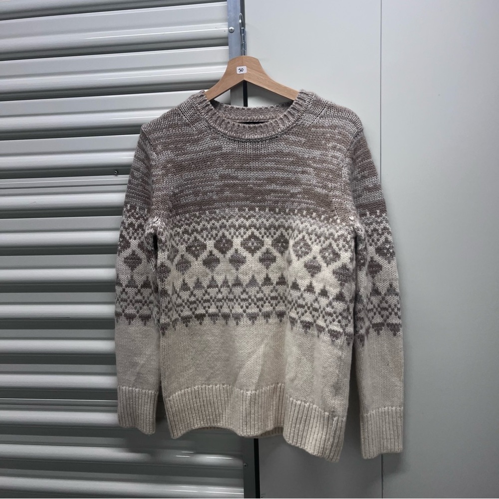Banana Republic Cream and Brown Crewneck Sweater